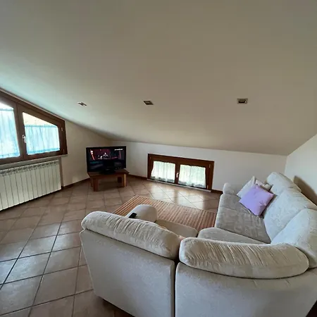 Apartmán Mansarda Nel *